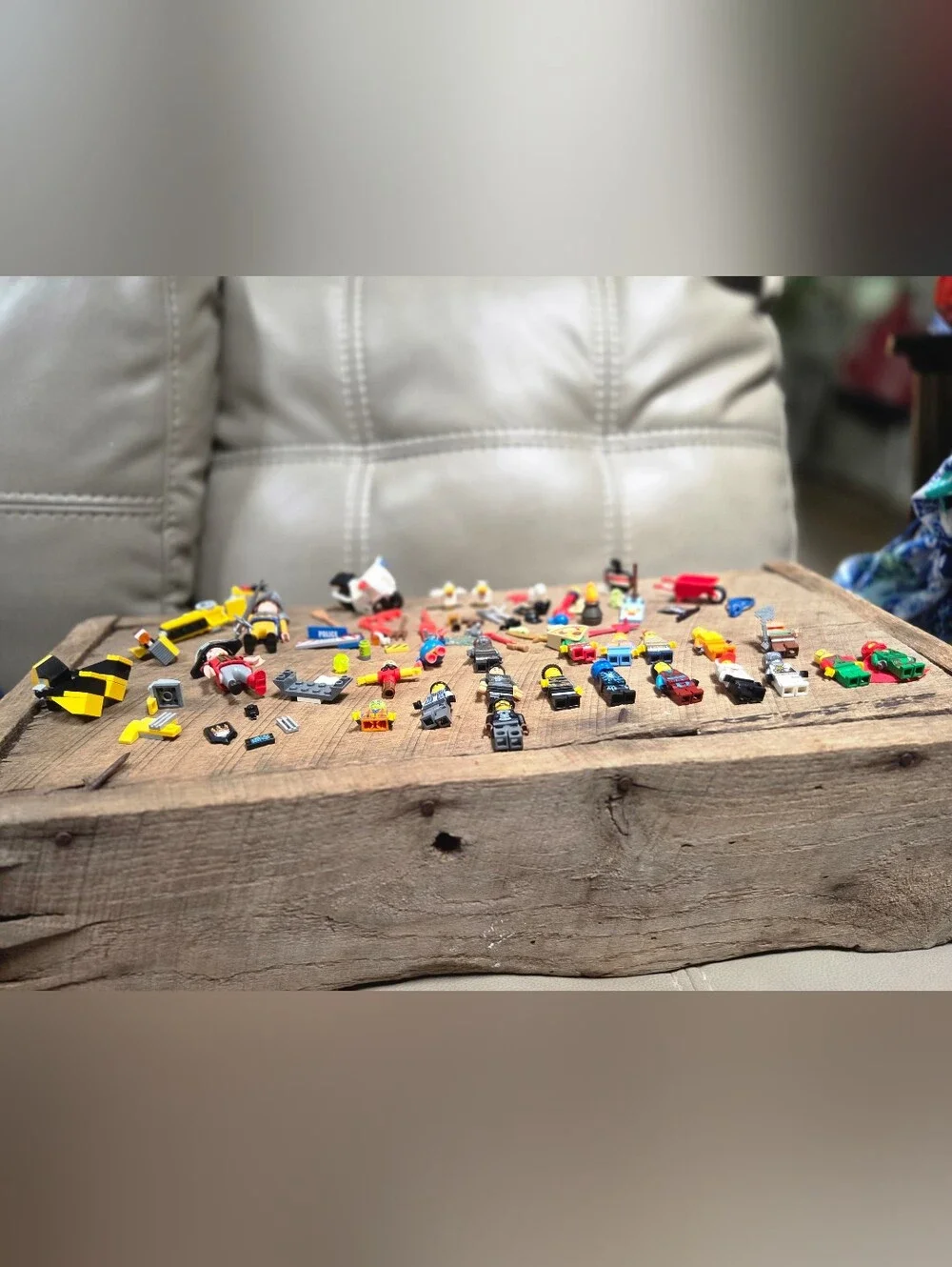 Assorted Lego Figures & Accessories Ninjago, Spongebob, Minecraft Etc Bin P
